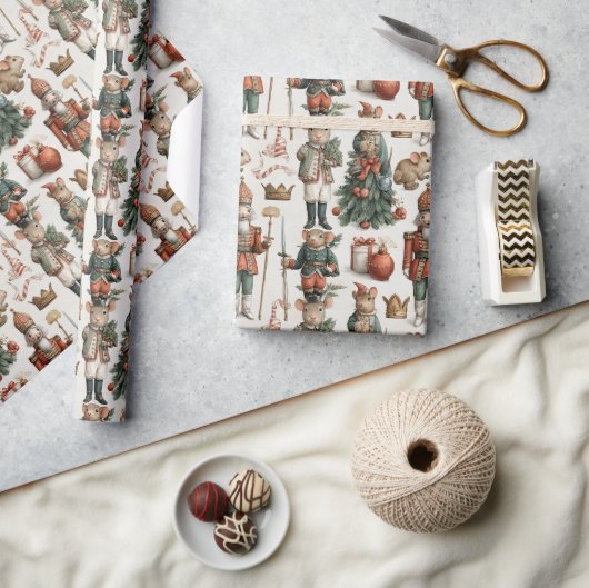 Toy Soldier Mice Christmas Pattern ラッピングペーパー (クラフト)