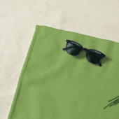 Tradewindsのハワイ諸島のフラ女の子-緑 ビーチタオル (インサイチュ)