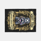 Tradition Meets Power - Kickboxing And Muay Thai C フリースブランケット (正面(横))