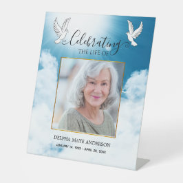 Traditional Blue and White Dove Memorial 台座サイン