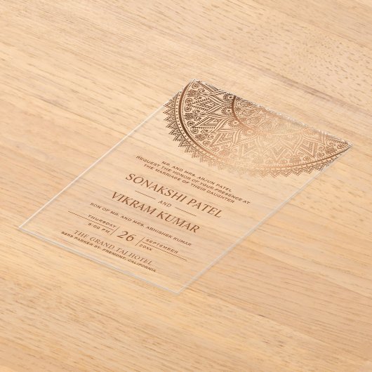 Traditional Bronze Mandala Indian Wedding アクリル招待状 (レイダウン)