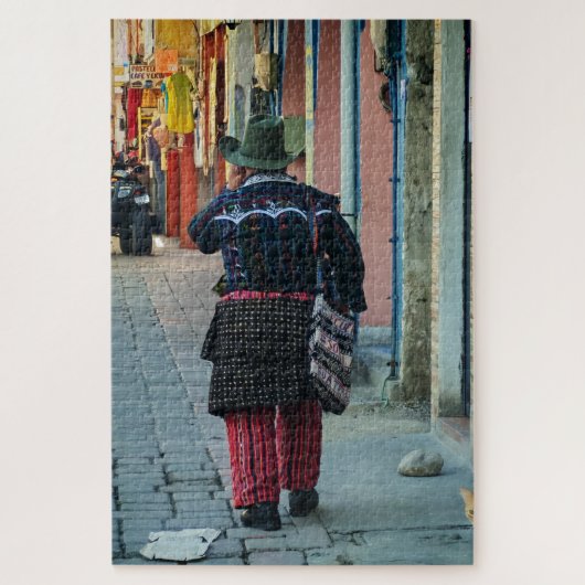 Traditional Man Walking Cobblestone Street ジグソーパズル (縦)