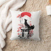 Traditional Red Black Japanese Kitsune Fox with Mo クッション (ブランケット)