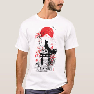 Traditional Red Black Japanese Kitsune Fox with Mo Tシャツ