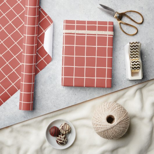 Traditional Red Vintage Christmas Grid Checkered ラッピングペーパー (クラフト)