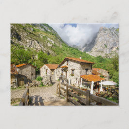 Traditional Stone Houses in Bulnes, Asturias ポストカード