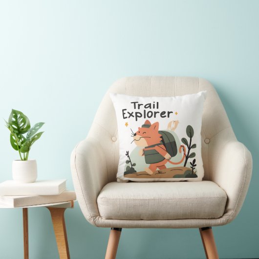Trail Explorer Cat – Decorative Throw Pillow クッション (椅子)