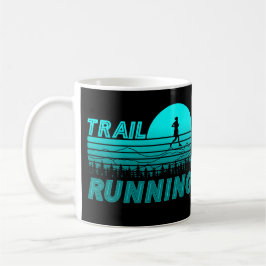 Trail Running blauen Sonnenuntergang mit Bergen コーヒーマグカップ
