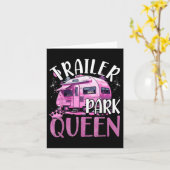 Trailer Park Queen Funny Camping Pink Trailer Cara カード (黄色い花)