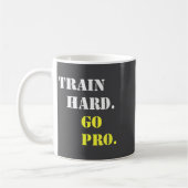 Train Hard And Go Pro - Training - Srt - Gym - Mot コーヒーマグカップ (左)