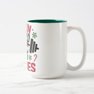 Train Hard Eat Cookies Funny Christmas Gym Mug ツートーンマグカップ