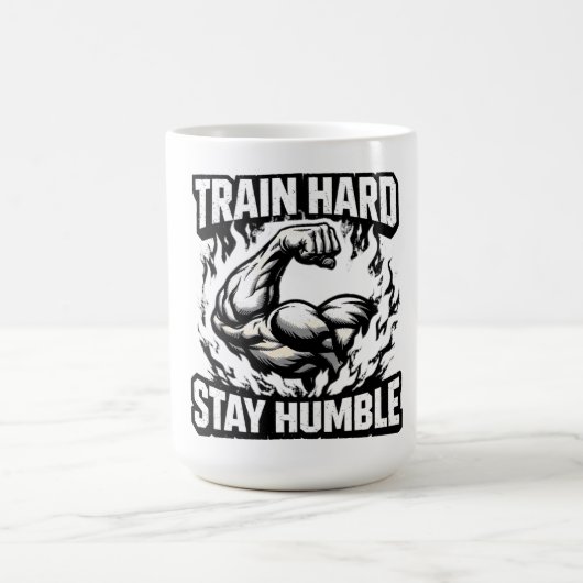 Train Hard Stay Humble – Gym Mindset Balance コーヒーマグカップ (中央)