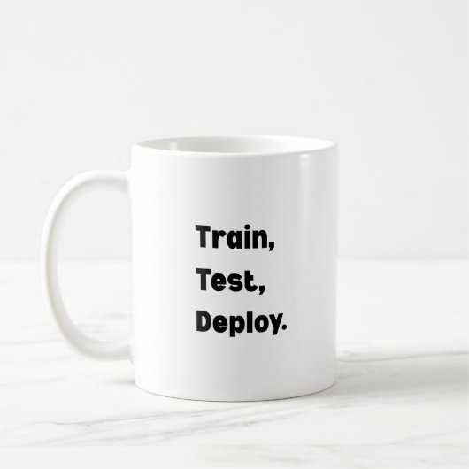 Train Test Deploy Mug – AI Engineer Workflow コーヒーマグカップ (左)