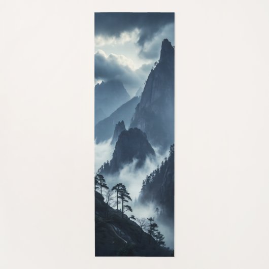 Tranquil Misty Mountains Yoga Mat  ヨガマット (正面)