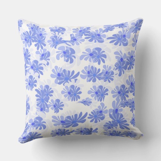 Tranquil Touch: Blue Patterned Throw Pillow クッション (裏面)