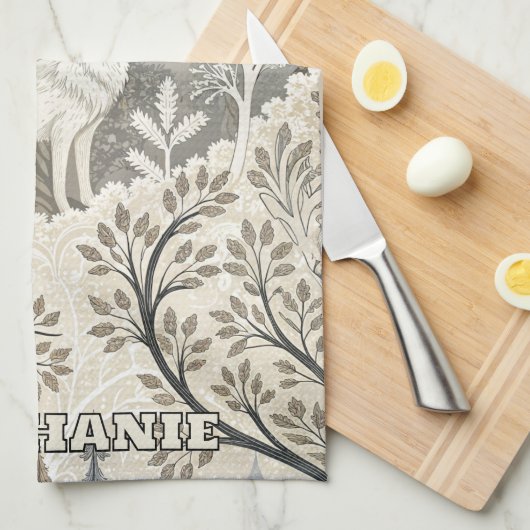 Tranquil Winter Forest Scene with White Wolves キッチンタオル (四つ折り)