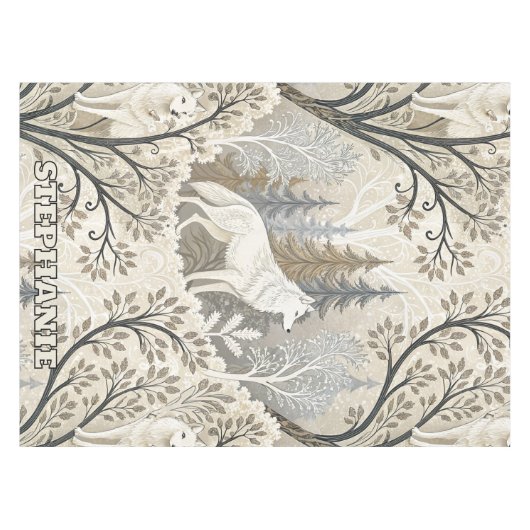 Tranquil Winter Forest Scene with White Wolves テーブルクロス (正面(横))
