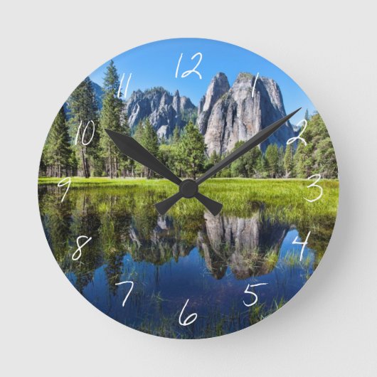Tranquility In Yosemite ラウンド壁時計 (正面)