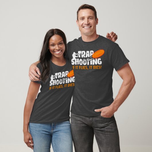 Trap Shooting If It Flies It Dies Clay Pigeon Tシャツ (ユニセックス)