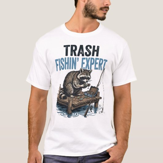 Trash Fishin' Expert Raccoon Tシャツ (正面)