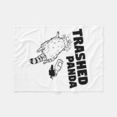 Trashed Panda  フリースブランケット (正面(横))