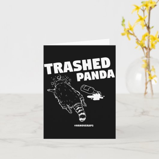Trashed Panda Drunken Raccoon Funny Meme  カード (黄色い花)