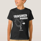 Trashed Panda Drunken Raccoon Funny Meme Tシャツ (正面)