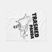 Trashed Panda Funny Drunk Racoon  フリースブランケット (正面(横))