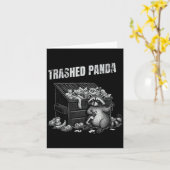Trashed Panda Funny Drunk Racoon Cool Animals Grap カード (黄色い花)