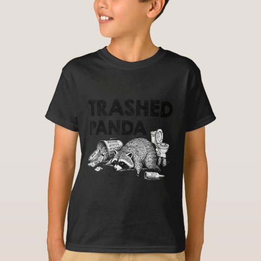 Trashed Panda Funny Drunk Racoon Gets Drunk Meme F Tシャツ (正面)