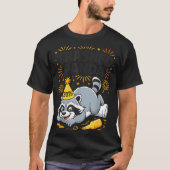 Trashed Panda New Year 2026 Funny Drunk Raccoon Tシャツ (正面)