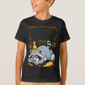 Trashed Panda New Year 2026 Funny Drunk Raccoon Tシャツ (正面)