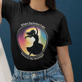 Traum der tanzenden Frau bei Mondschein Tシャツ