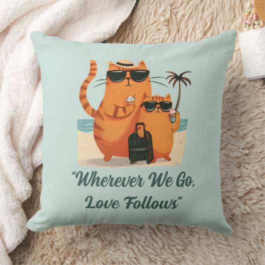 Travelling Cat Love Moment クッション (ブランケット)