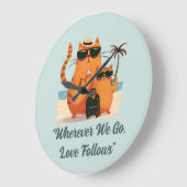 Travelling Cat Love Moment Wall Clock ラージ壁時計 (傾斜)