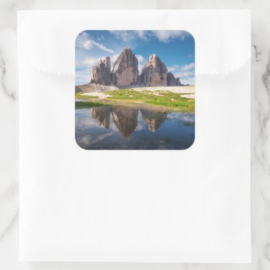 Tre Cime di Lavaredo/Drei Zinnen Dolomite mountain スクエアシール (バッグ)