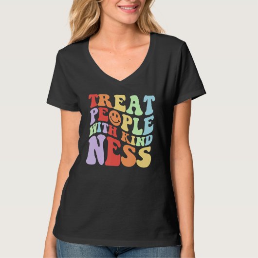 Treat People With Kindness TPWK Trendy Preppy 3 Tシャツ (正面)