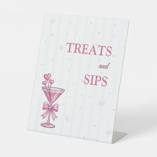 Treats and Sips サイン | A Tiny Bit Engaged (正面)