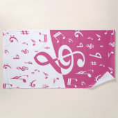 Trebleクレフ、 音符記号ウェーブミュージックノート(ピンクと白) ビーチタオル (正面)