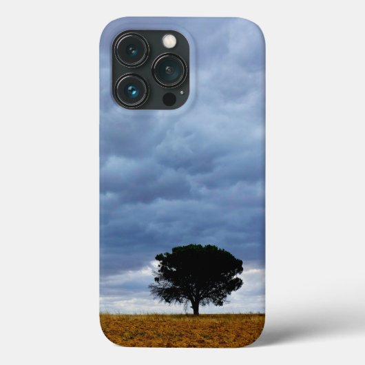 Tree in an empty field Case-Mate iPhoneケース (裏面)