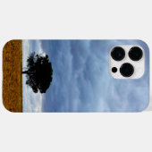 Tree in an empty field Case-Mate iPhoneケース (裏面 (横))