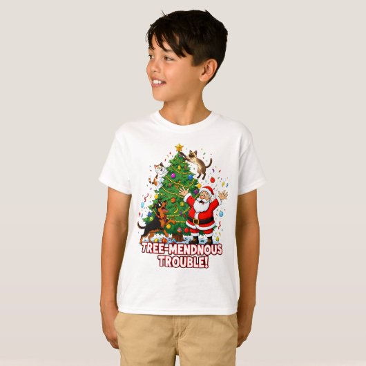 Tree-mendous Trouble: Santa’s Chaotic Christmas Cr Tシャツ (正面フル)