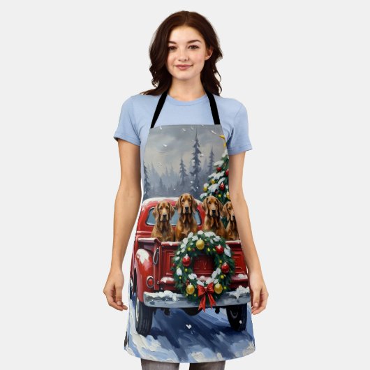 Treeing Walker Coonhound Christmas Red Truck エプロン (着用した状態)