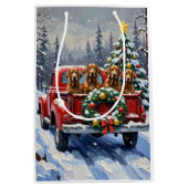 Treeing Walker Coonhound Christmas Red Truck ミディアムペーパーバッグ (正面)