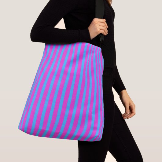 Trendige Streifen Tasche in Pink und Blau クロスボディバッグ (クローズアップ)