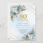 Trendy 80th Birthday Invitation Blue White Florals 招待状 (正面)