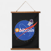 Trendy Bitcoin Astronaut Space Crypto 吊り下げ型タペストリー (正面)