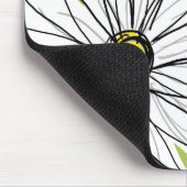 Trendy Daisy Floral Illustration - lime and yellow マウスパッド (コーナー)