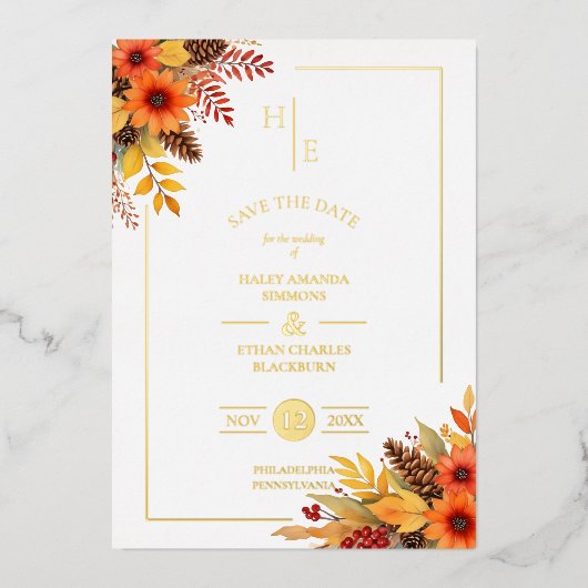 Trendy Fancy Initials Floral Fall Bouquets 箔招待状 (正面)