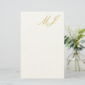 Trendy Gold Color Monogram Minimalist Modern 便箋 (スタンド正面)